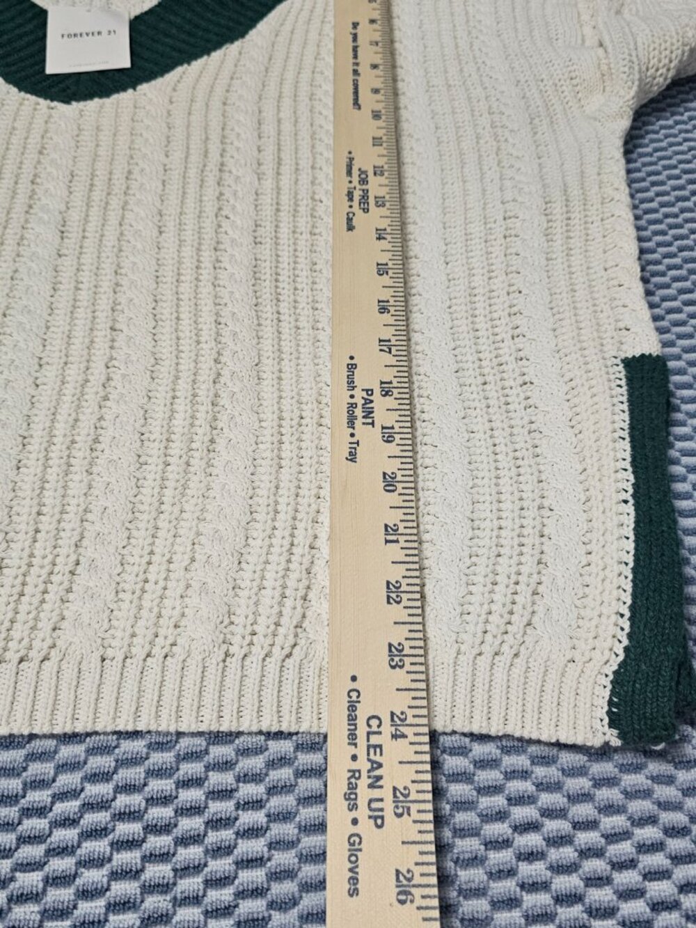 NEW Forever21 Cable Knit V-neck White and Green Oversized Sweater - Size Medium - Picture 7 of 7